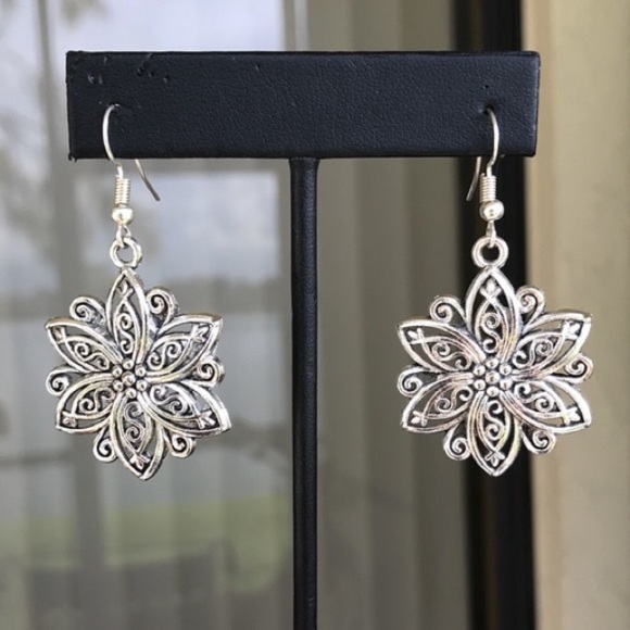 🔴 Items marked with Red dots are 2 for $25 or 3 for $30 ($10 each 3+ items ) - Picture 3 of 9